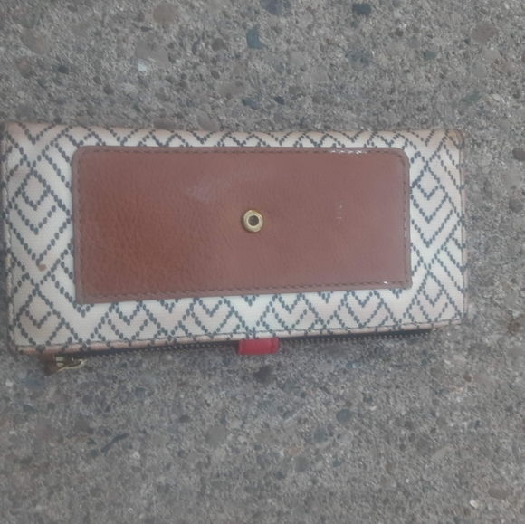 Fossil Wallet - Picture 10 of 12